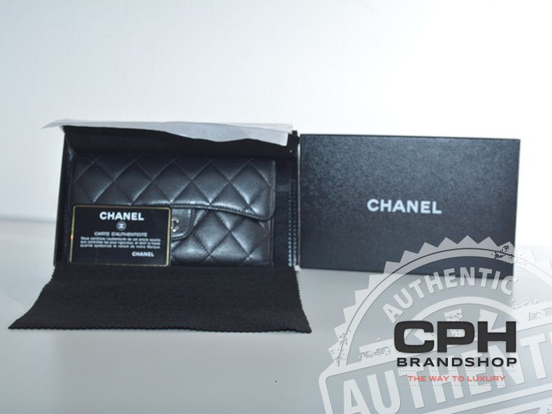 Chanel Flap wallet -333