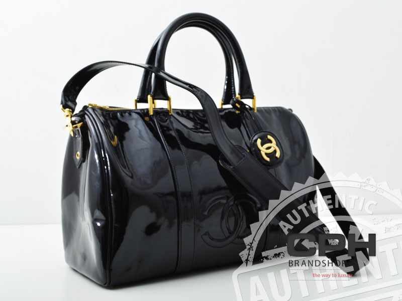 Bakkekilde  Chanel taske med crossbody kæde 16000 kr  Facebook