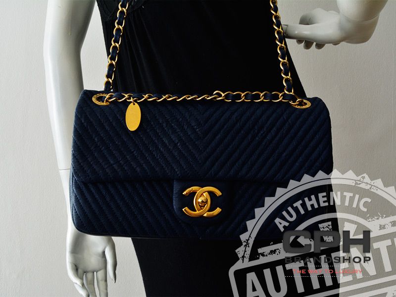 Chanel Chevron Flap Bag-4869