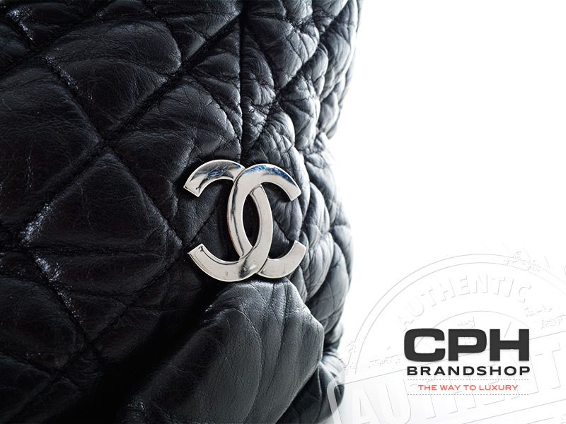 Chanel quilted bubble lambskin tote-2596
