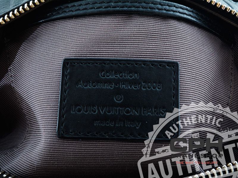 Louis Vuitton "Black Cube"-3702
